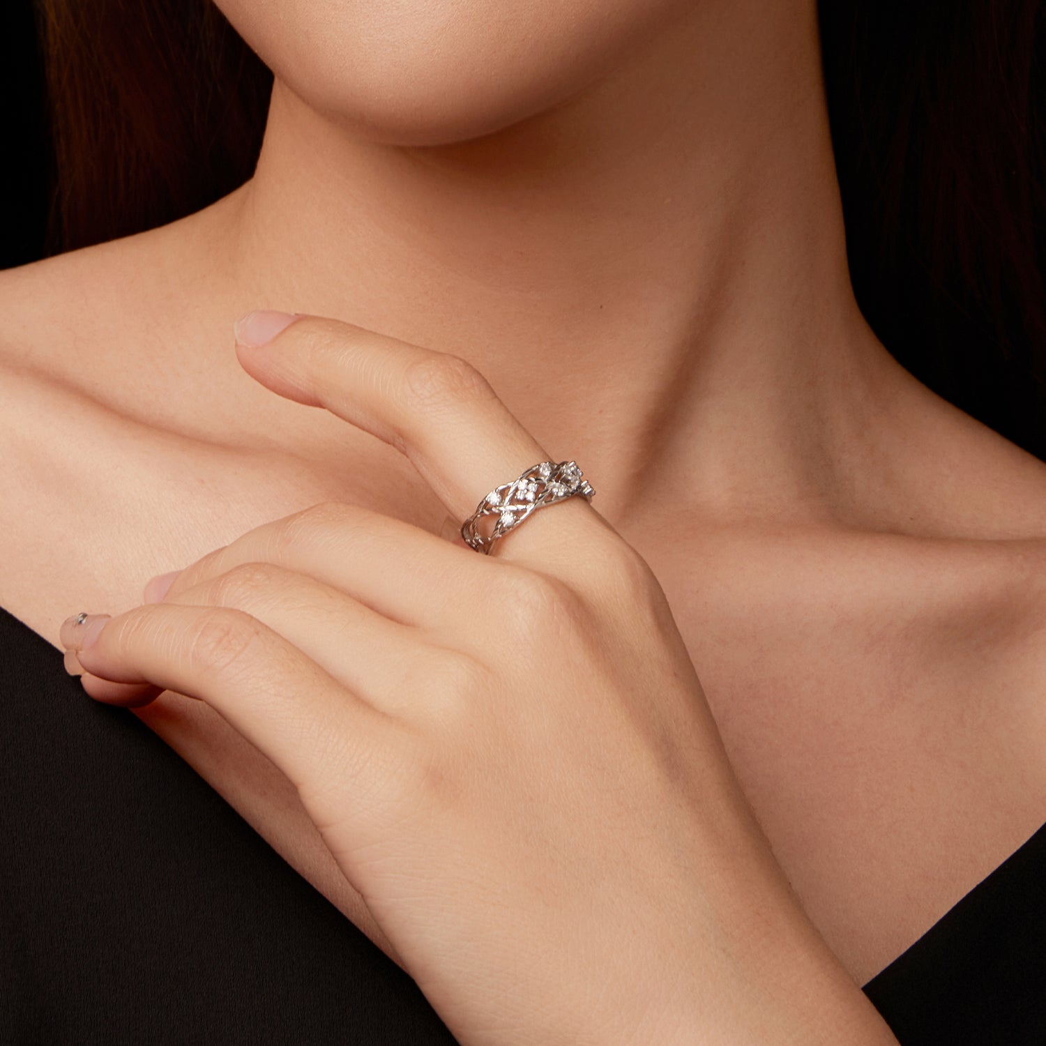 Four Leaf Clover Vine Moissanite Ring | Sterling Silver