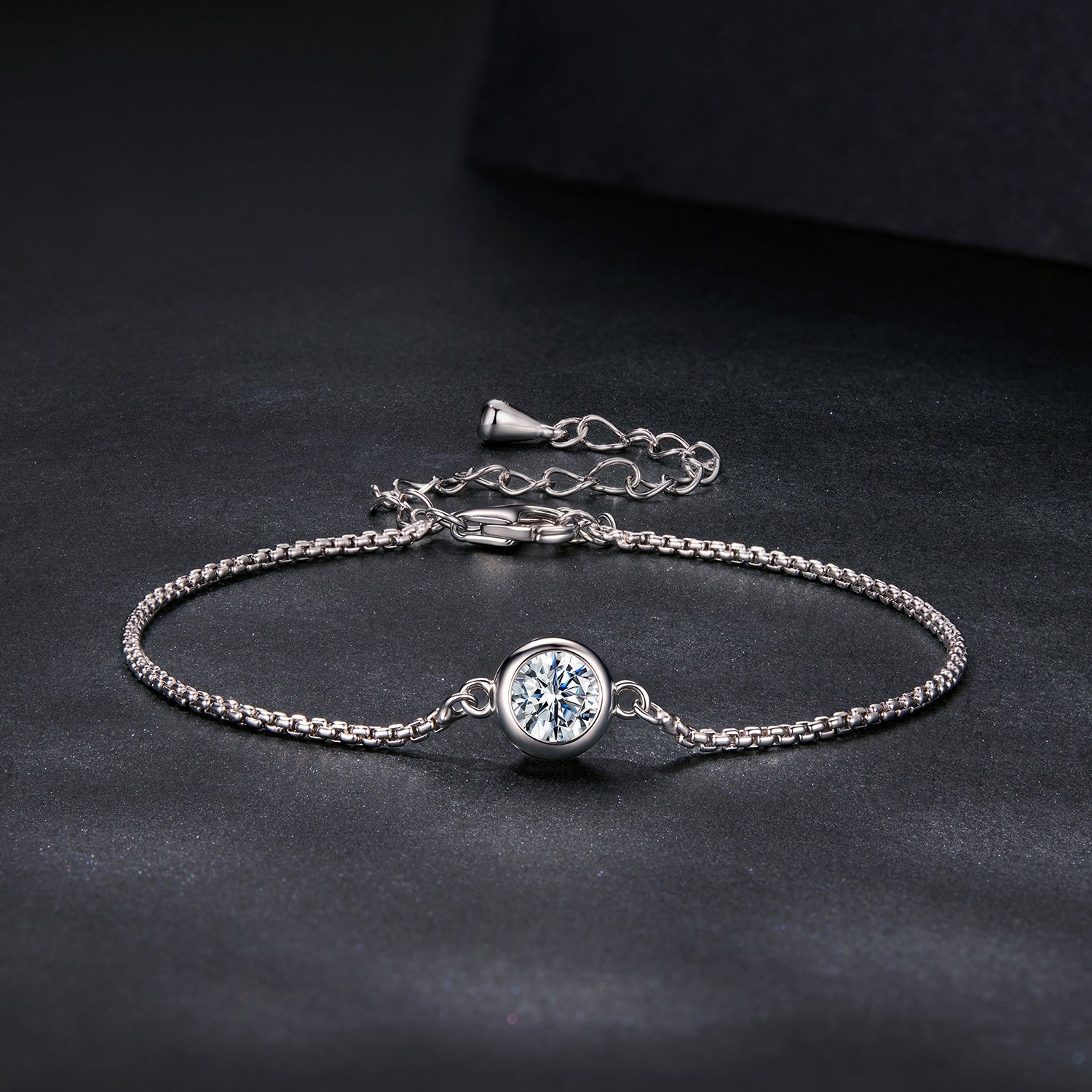 Solitaire Moissanite Bezel Bracelet | Sterling Silver